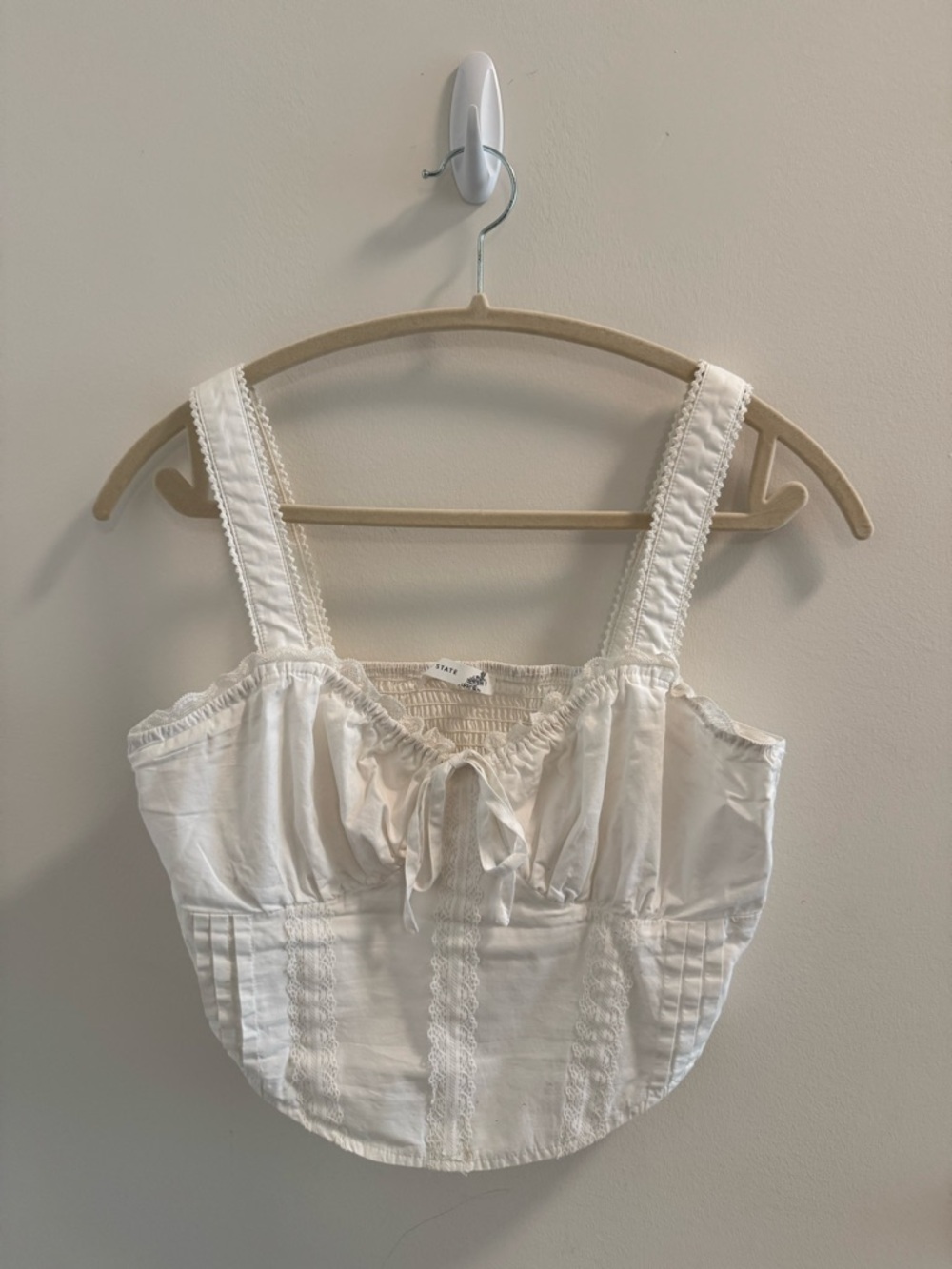 Altar'd State White Lace-Trim Corset Cropped Top